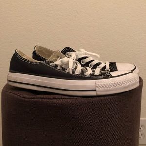 Black converse